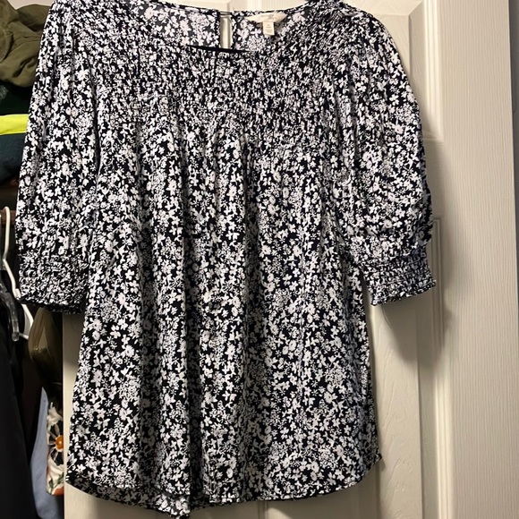 Terra & Sky Black and White Flutter Sleeve Smocked Blouse - Picture 1 of 8